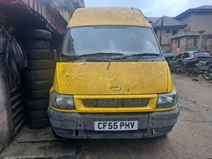 Ford Transit 2004 Yellow