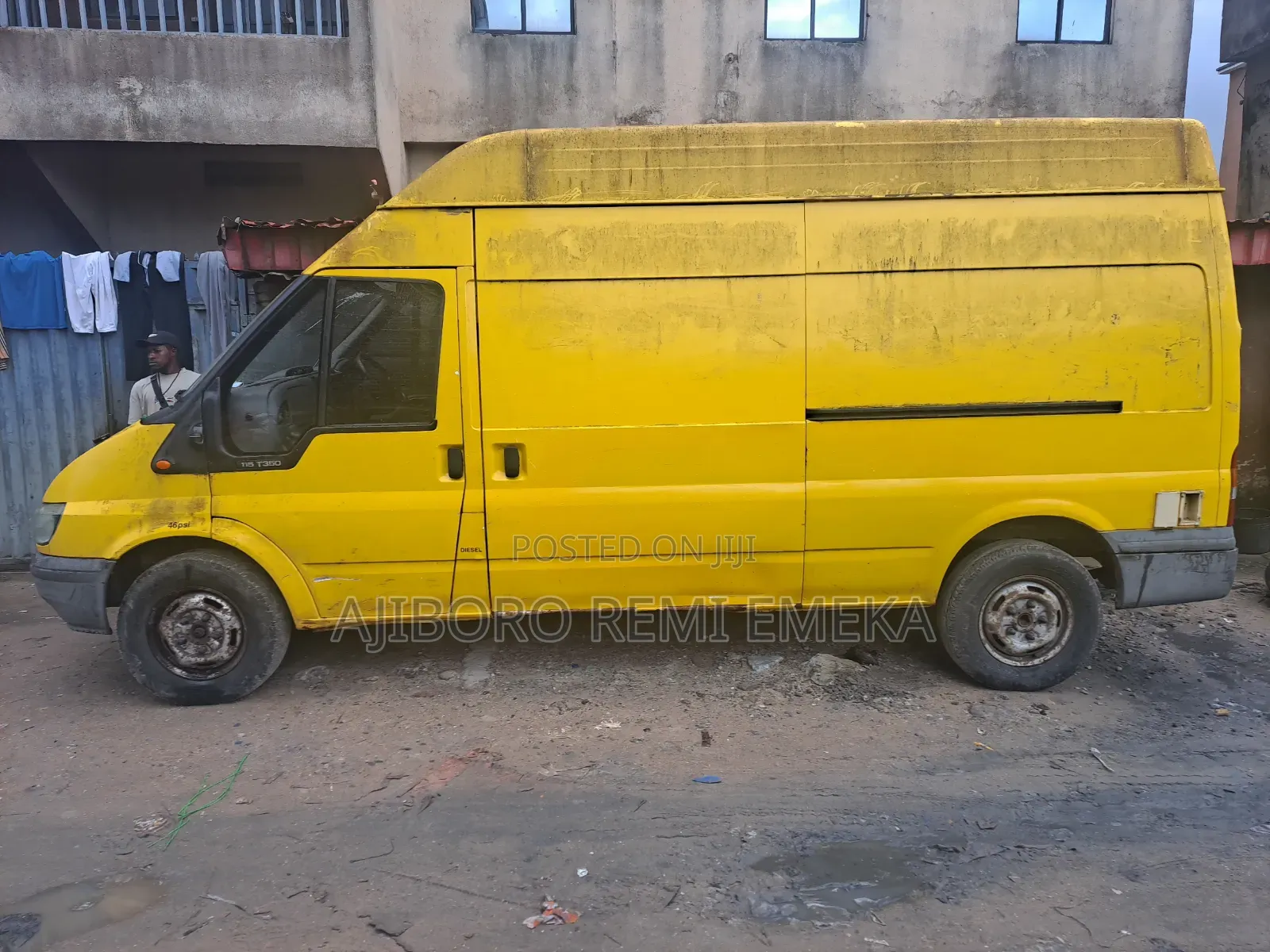 Ford Transit 2004 Yellow