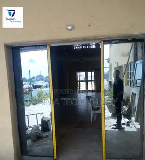 Automatic Frameless Sensor Door Installation