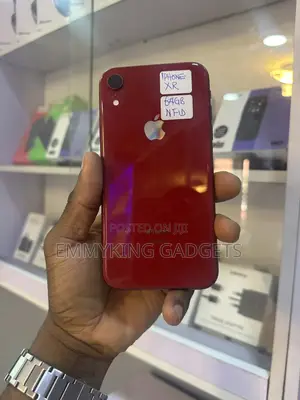 Apple iPhone XR 64 GB Red