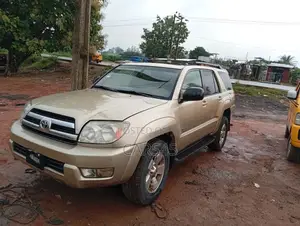 Toyota 4-Runner Limited V6 2005 Gold