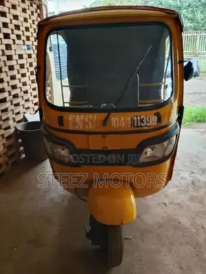 TVS King Deluxe Plus iTouch Start 2023 Yellow