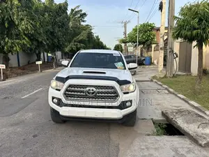 Toyota Tacoma 4dr Double Cab 2016 White