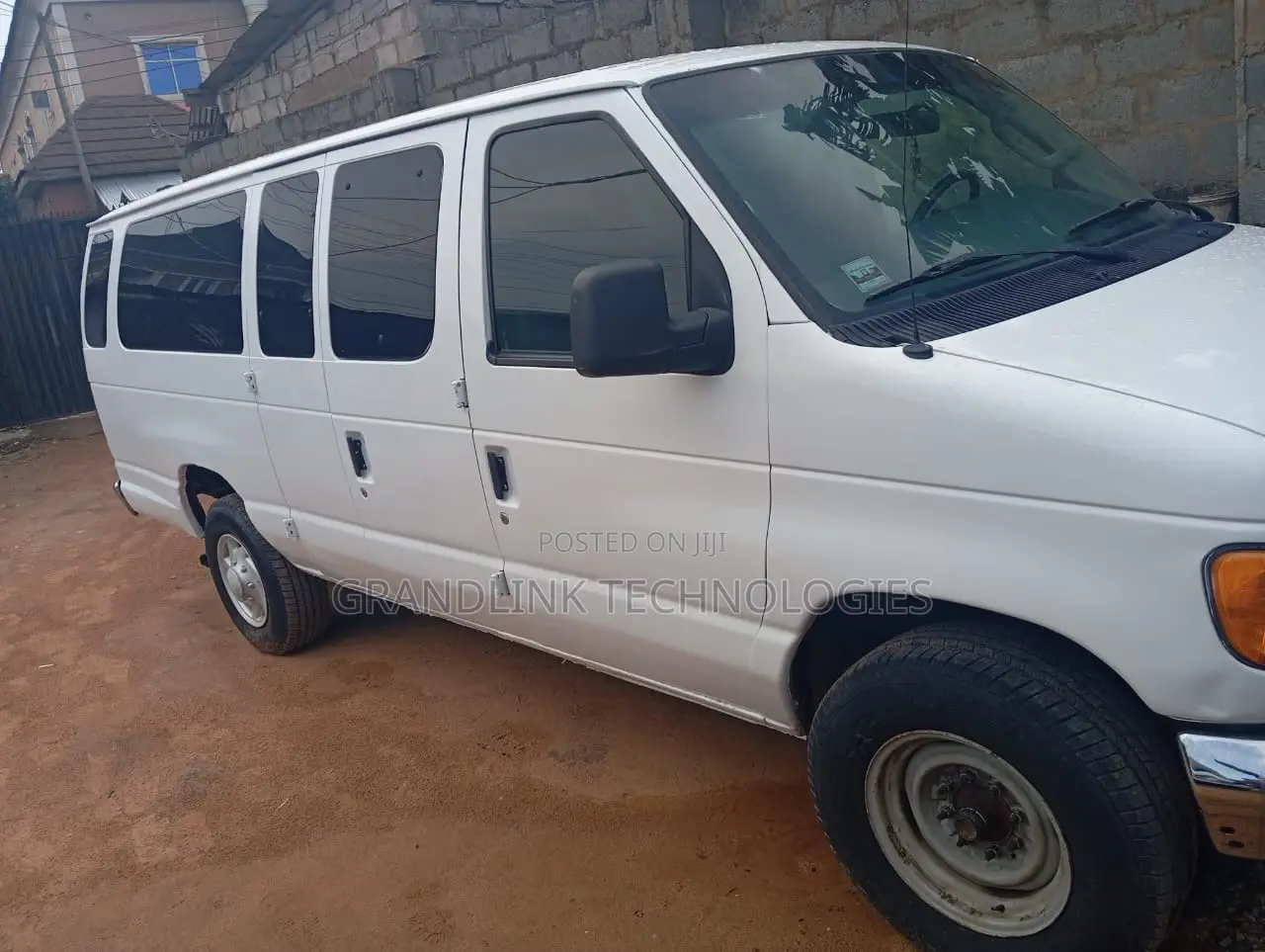 Ford E350 2007 White