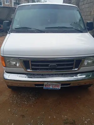 Ford E350 2007 White