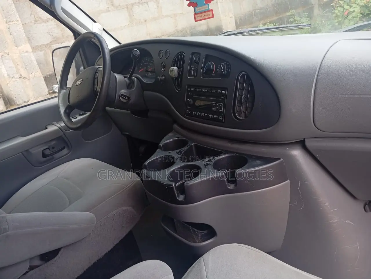 Ford E350 2007 White