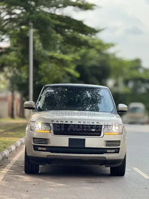 Land Rover Range Rover Vogue 2016 Gold