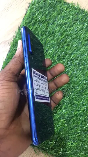 Mobile Phone 64 GB Blue