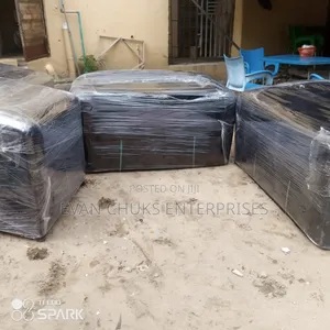 7 Seaters Bucket Chair