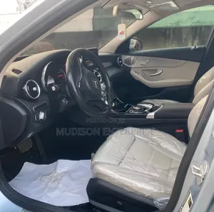 Mercedes-Benz C300 2016 Silver