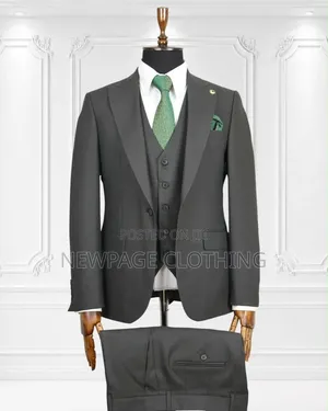 Luxury Tailored Men's 3-Piece Suit