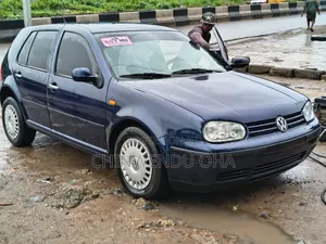 Volkswagen Golf 2004 Blue