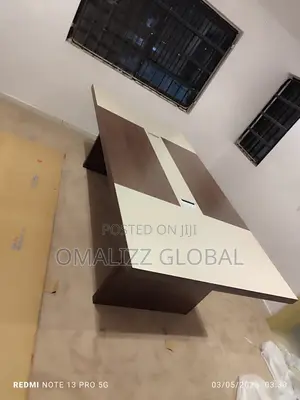 Conference Table 2meter