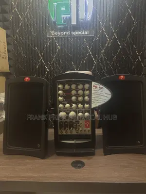 Fender Passport Pd-150 Pa System With Speakers Mixer