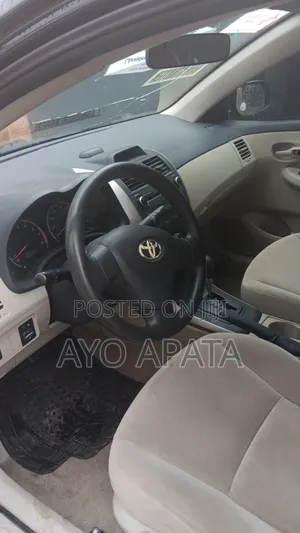 Toyota Corolla 2012 Black