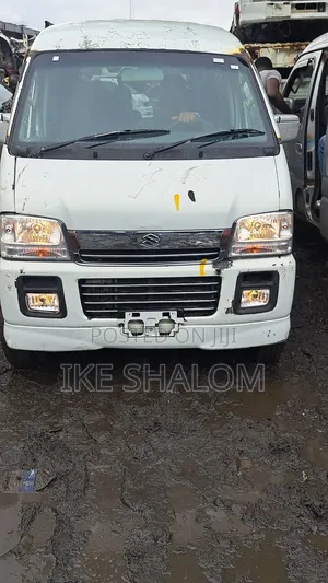Suzuki Every 2010 White