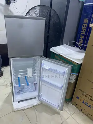Polystar 142l Compact Fridge