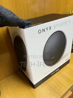 Onyx Studio 9