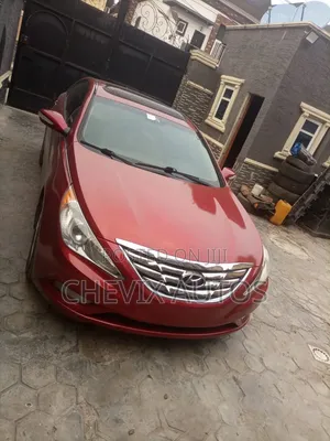 Hyundai Sonata 2013 Red