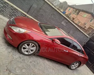 Hyundai Sonata 2013 Red