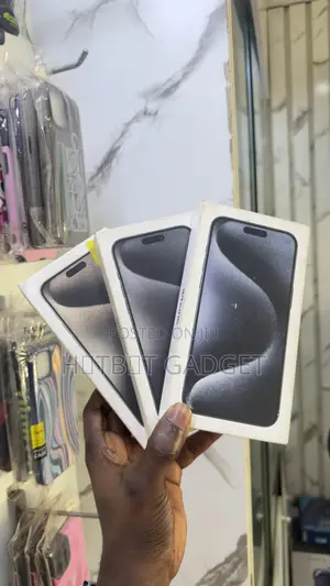 New Apple iPhone 15 Pro Max 256 GB White