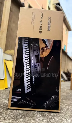 Yamaha PSR E483 Professional Keyboard
