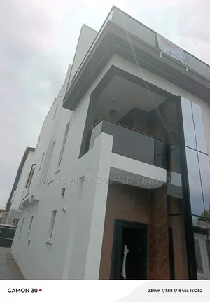 Furnished 5bdrm Duplex in GRA Phase 1 for sale