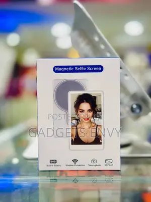 Magnetic Selfie Monitor for Smartphone