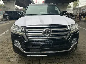 Toyota Land Cruiser 5.7 V8 GXR 2020 Black