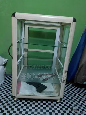 Show Glass for Sale