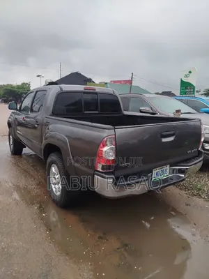 Toyota Tacoma 2006 Gray
