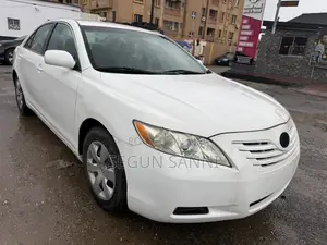Toyota Camry LE 4dr Sedan (2.4L 4cyl 5A) 2009 Green