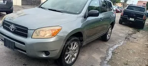 Toyota RAV4 2008 Green