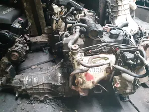 Mitsubishi L300 L200 8valve Engine and Gearbox