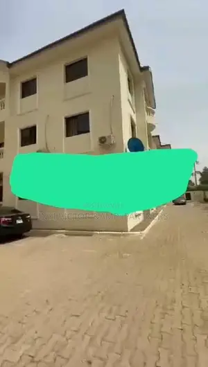 18bdrm Apartment in Mabushi for sale