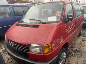 Volkswagen Transporter 2005 Red