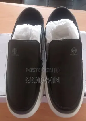 Tolypach Sneaker