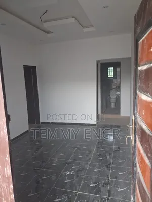 2bdrm Block of Flats in Oluyole for rent