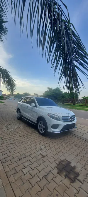 Mercedes-Benz GLE-Class 2017 Black