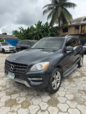 Mercedes-Benz M Class ML350 4dr SUV (3.5L 6cyl 7A) 2015 Gray