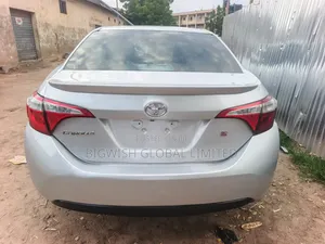 Toyota Corolla 2015 Silver