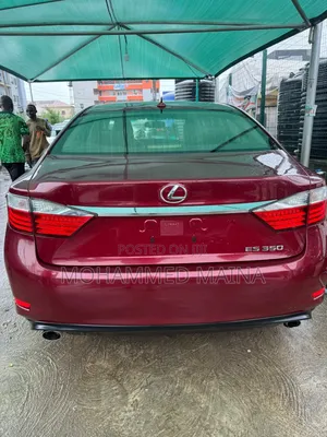 Lexus ES 2015 Red