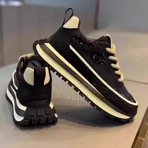 Velocity Max Sneaker