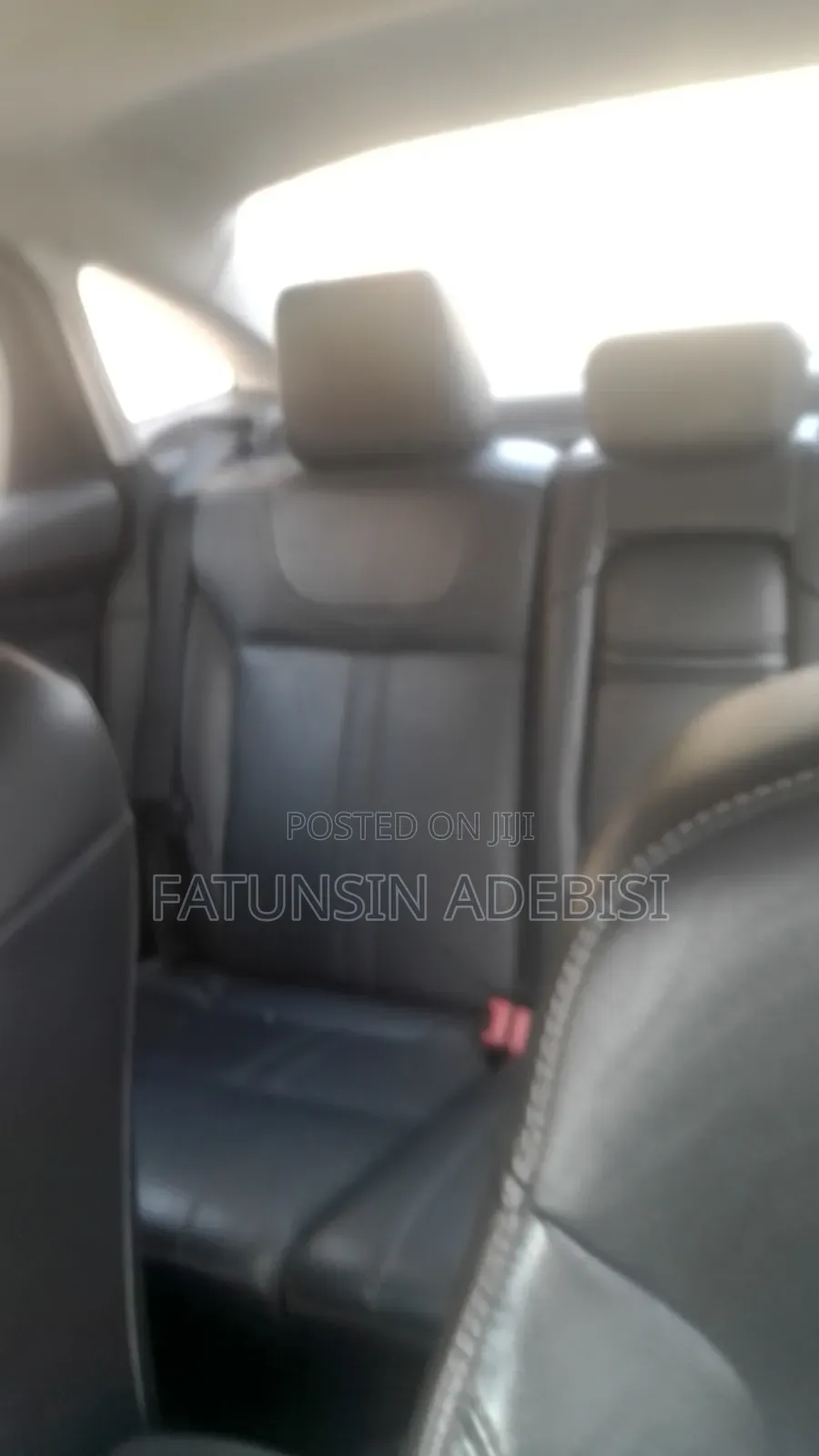 Ford B700 2013 Red