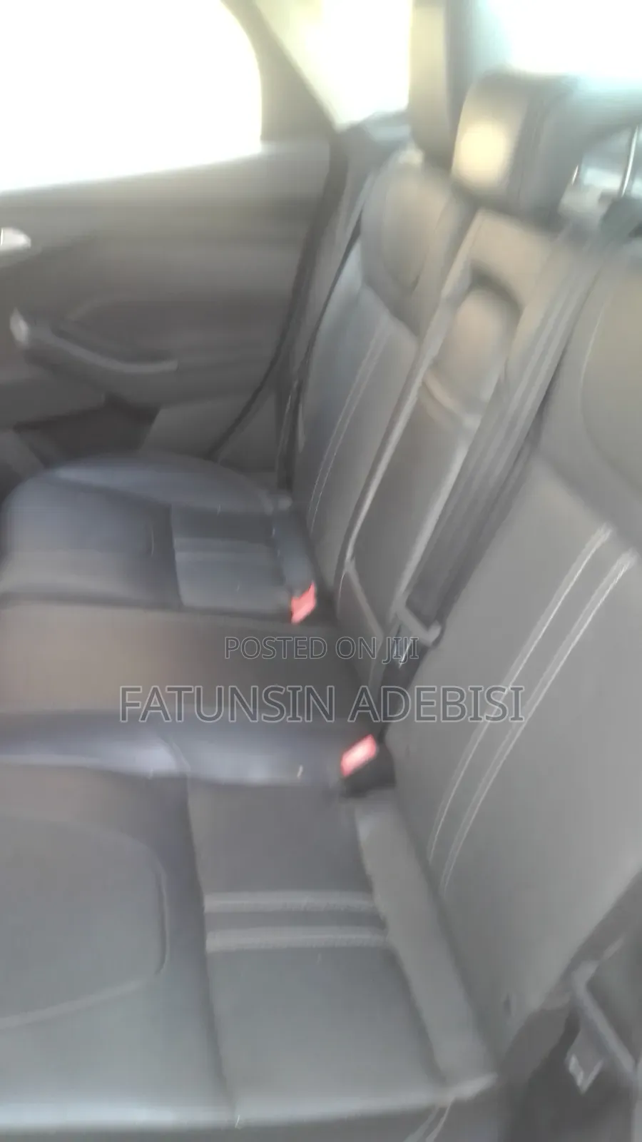 Ford B700 2013 Red