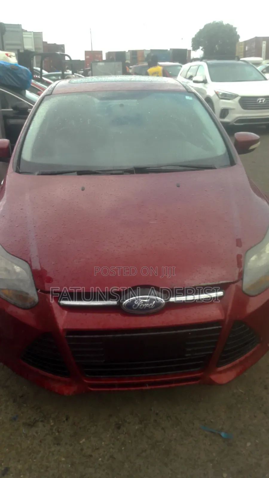 Ford B700 2013 Red