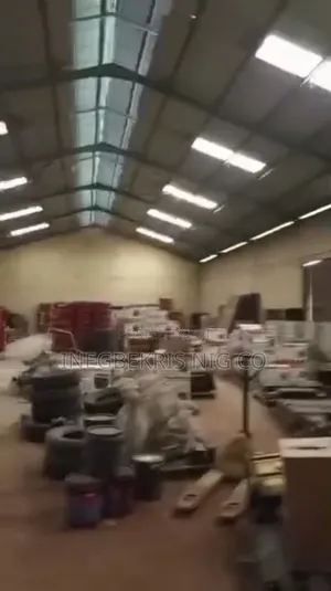 Warehouse at Satellite Town for Lease