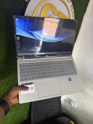 New Laptop HP 15 8GB Intel Core i5 SSD 512GB