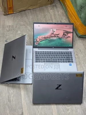 New Laptop HP ZBook Firefly G8 16GB Intel Core i7 SSD 256GB
