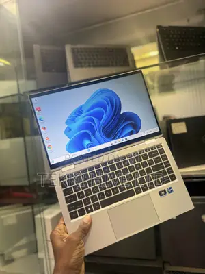 Laptop HP EliteBook 1040 G8 16GB Intel Core i7 SSD 512GB